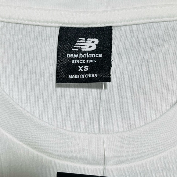 NWT Men’s X-Small New Balance Athletics Psych Varsity Tee In White/Black/Green - Picture 7 of 15